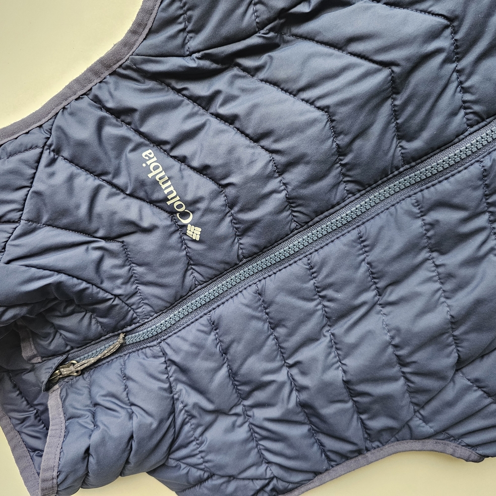Columbia Women's Navy Quilted Vest